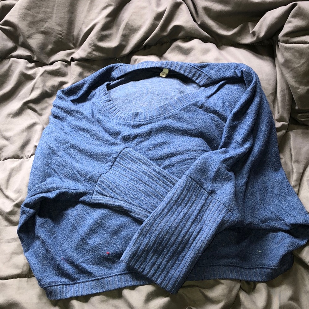 Blue lose crop top